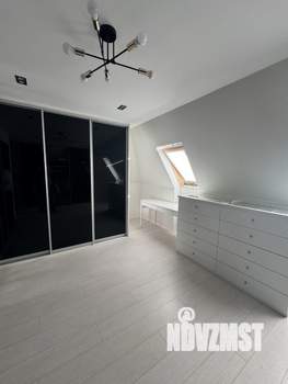 Дом 250м², 3-этажный, участок 7 сот.  