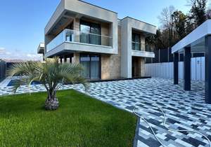 Дом 200м², 2-этажный, участок 6 сот.  