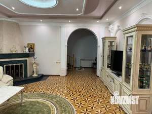 Дом 276м², 3-этажный, участок 6 сот.  