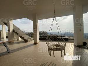 Дом 296м², 3-этажный, участок 6 сот.  