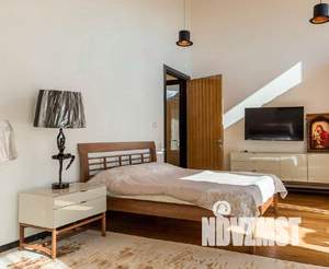 Коттедж 240м², 2-этажный, участок 3 сот.  