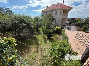 Дом 253м², 3-этажный, участок 7 сот.  