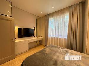 Дом 320м², 2-этажный, участок 10 сот.  