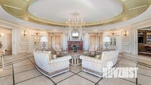 Дом 1400м², 2-этажный, участок 35 сот.  
