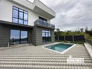 Коттедж 163м&sup2;, 2-этажный, участок 4 сот.  