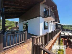 Дом 250м², 2-этажный, участок 10 сот.  