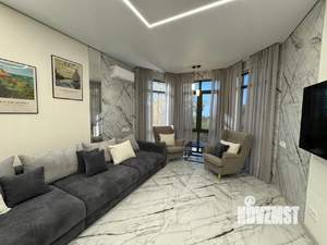 Дом 140м², 2-этажный, участок 6 сот.  