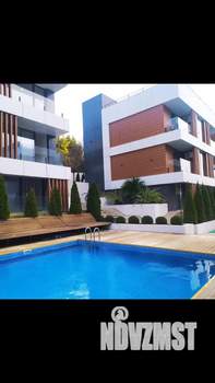 Дом 240м&sup2;, 3-этажный, участок 5 сот.  