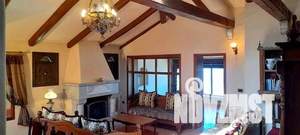 Дом 300м², 3-этажный, участок 30 сот.  