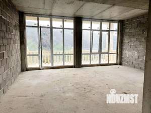 Коттедж 260м&sup2;, 2-этажный, участок 4 сот.  