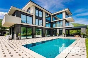 Дом 650м&sup2;, 3-этажный, участок 11 сот.  