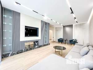 Дом 560м², 3-этажный, участок 7 сот.  