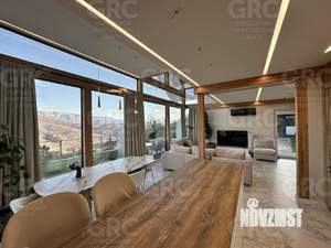 Дом 200м², 2-этажный, участок 8 сот.  