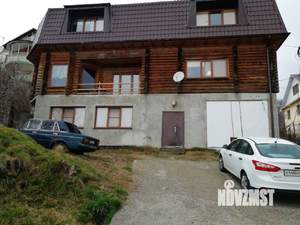 Дом 420м², 3-этажный, участок 10 сот.  