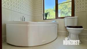 Дом 360м&sup2;, 4-этажный, участок 10 сот.  