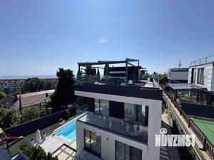 Дом 290м², 3-этажный, участок 3 сот.  