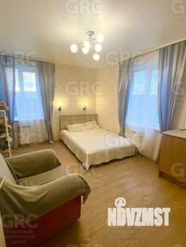 Дом 180м², 3-этажный, участок 6 сот.  