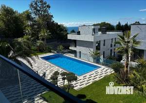 Коттедж 240м², 2-этажный, участок 6 сот.  