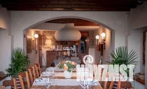 Дом 270м², 3-этажный, участок 15 сот.  