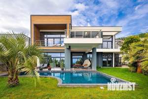 Дом 320м², 2-этажный, участок 10 сот.  