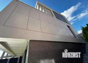 Дом 240м&sup2;, 2-этажный, участок 4 сот.  