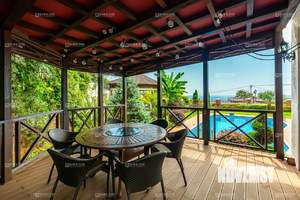 Дом 330м², 3-этажный, участок 7 сот.  