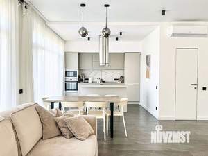 Дом 200м², 2-этажный, участок 10 сот.  