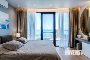 Коттедж 400м², 2-этажный, участок 20 сот.  