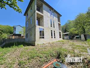 Коттедж 300м², 3-этажный, участок 5 сот.  