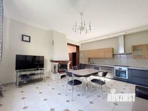 Дом 170м², 2-этажный, участок 6 сот.  