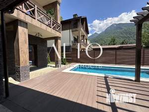 Дом 201м², 3-этажный, участок 4 сот.  