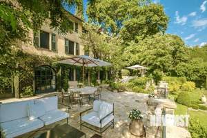 Дом 620м², 2-этажный, участок 30 сот.  