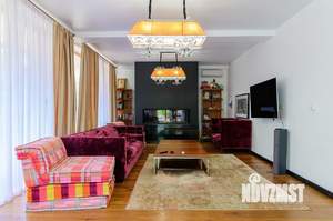 Дом 500м², 3-этажный, участок 12 сот.  