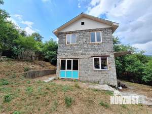 Дом 140м², 2-этажный, участок 5 сот.  