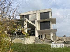 Дом 296м², 3-этажный, участок 6 сот.  