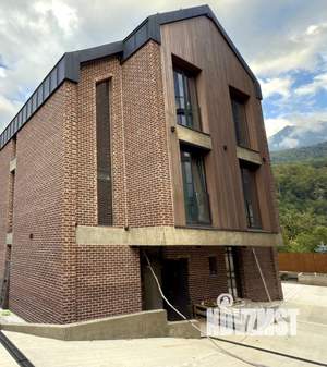 Дом 300м², 3-этажный, участок 5 сот.  