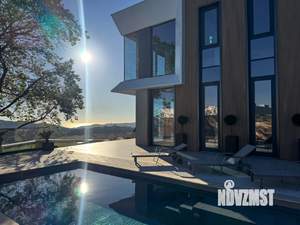 Дом 350м², 3-этажный, участок 5 сот.  