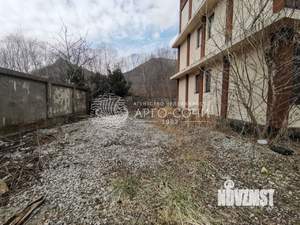 Дом 382м&sup2;, 3-этажный, участок 13 сот.  