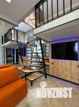 Дом 65м&sup2;, 2-этажный, участок 5 сот.  