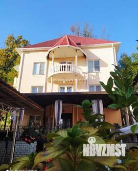 Дом 430м², 3-этажный, участок 6 сот.  