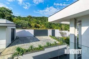 Дом 350м², 2-этажный, участок 11 сот.  