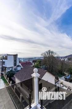 Дом 170м&sup2;, 3-этажный, участок 3 сот.  