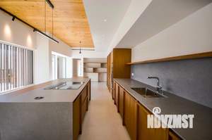 Дом 370м², 2-этажный, участок 15 сот.  