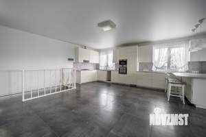 Дом 500м², 2-этажный, участок 9 сот.  