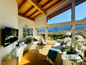 Дом 180м&sup2;, 2-этажный, участок 8 сот.  