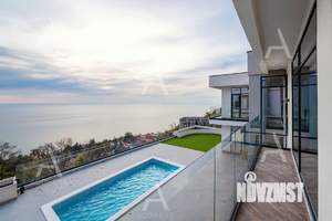 Дом 960м², 3-этажный, участок 12 сот.  