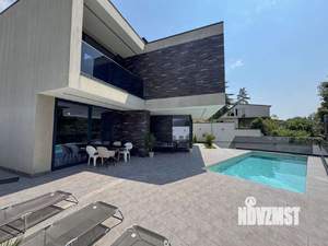 Дом 235м², 2-этажный, участок 4 сот.  