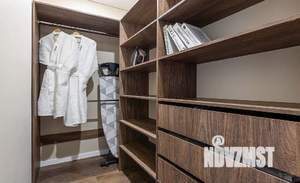 Дом 240м², 2-этажный, участок 4 сот.  