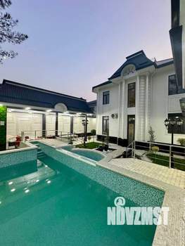 Дом 400м&sup2;, 2-этажный, участок 9 сот.  