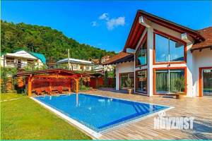 Дом 200м², 2-этажный, участок 8 сот.  